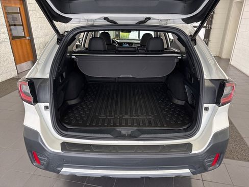 Used 2020 Subaru Outback Limited w/ Popular Package #2 image 9