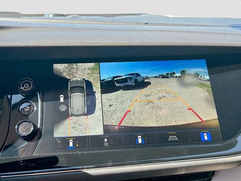 Used 2023 Buick Envision Avenir AWD/4WD image 18