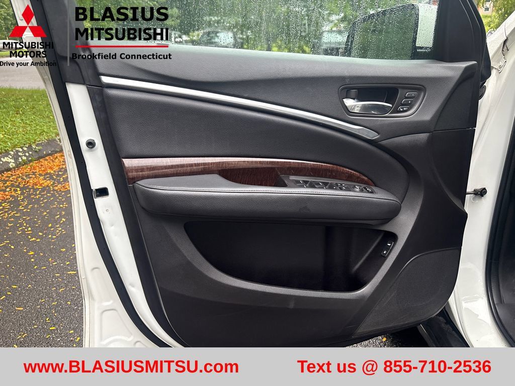 Used 2019 Acura MDX SH-AWD image 16