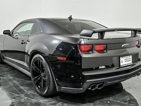 Used 2013 Chevrolet Camaro ZL1 RWD image 6