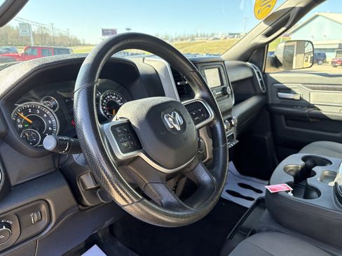 Used 2021 RAM 2500 Big Horn image 29