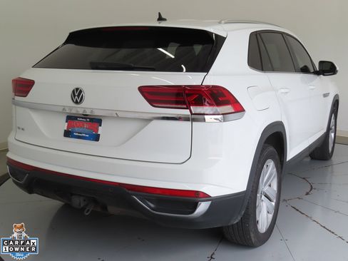 Used 2023 Volkswagen Atlas Cross Sport SE FWD image 3