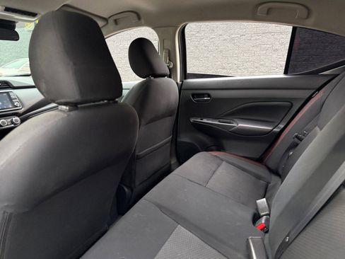 Used 2021 Nissan Versa SR image 16