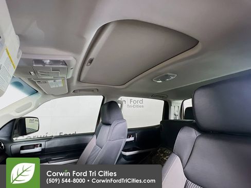 Used 2017 Toyota Tundra SR5 AWD/4WD image 22