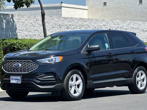 Used 2024 Ford Edge SE image 8