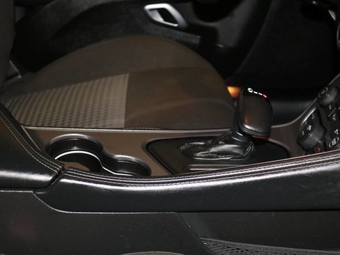 Used 2022 Dodge Challenger GT w/ Driver Convenience Group image 36