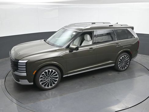 Certified 2026 Hyundai Palisade Calligraphy AWD/4WD image 38
