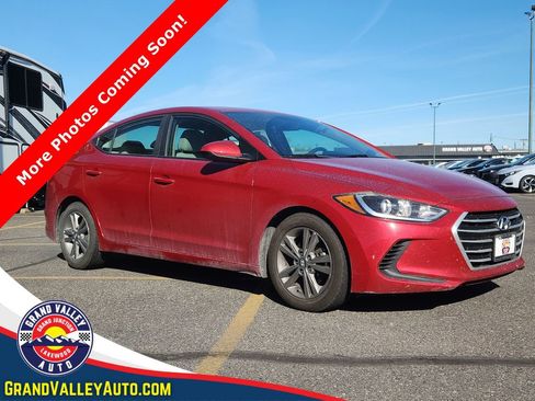 Used 2017 Hyundai Elantra SE FWD image 1
