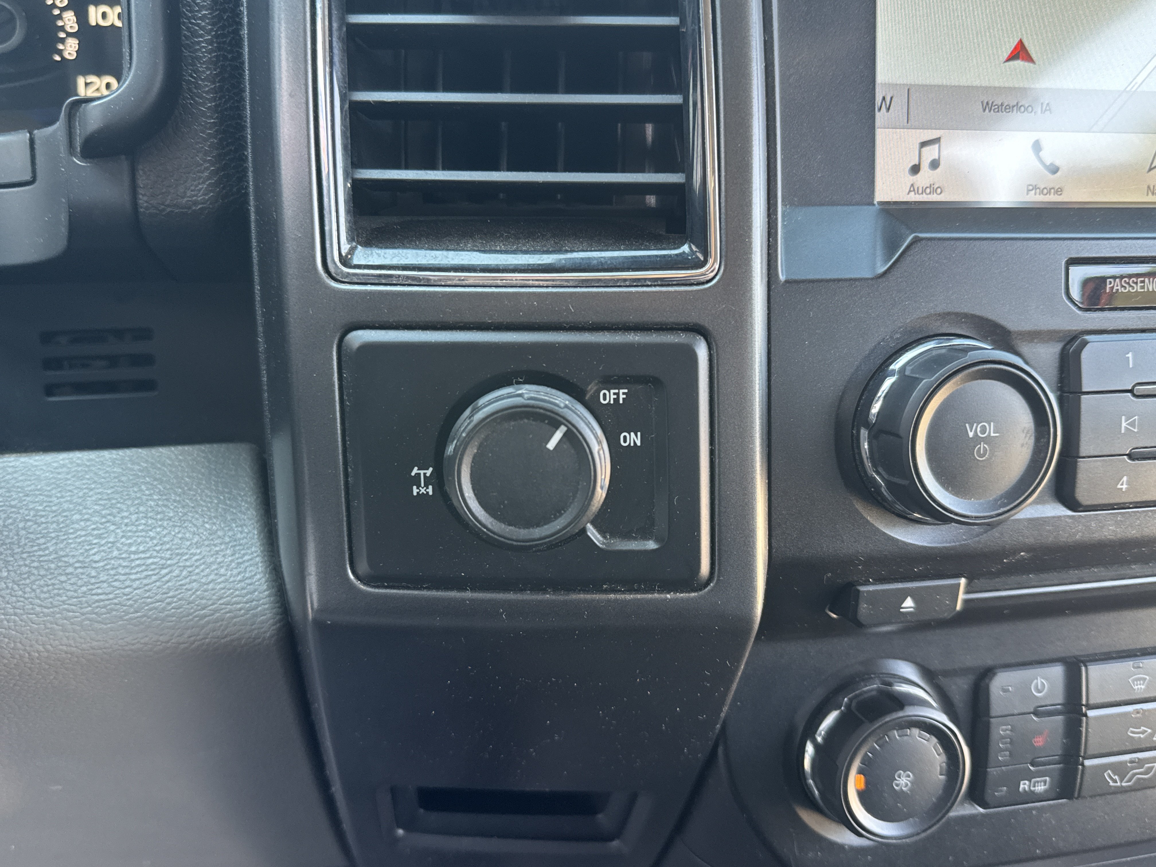 Used 2018 Ford F150 XLT w/ Equipment Group 302A Luxury RWD image 20