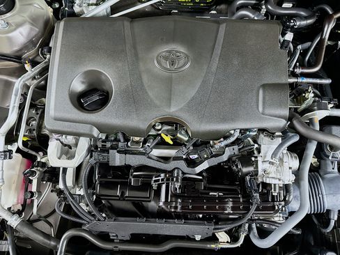 Used 2023 Toyota Camry SE image 31