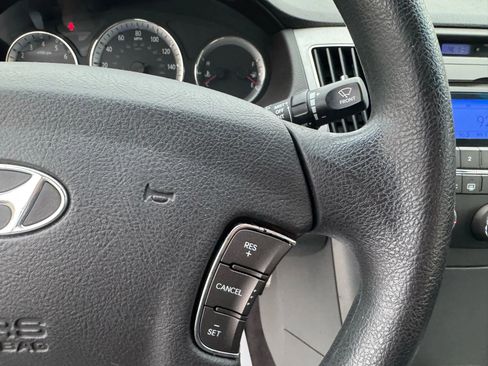 Used 2010 Hyundai Sonata GLS image 15