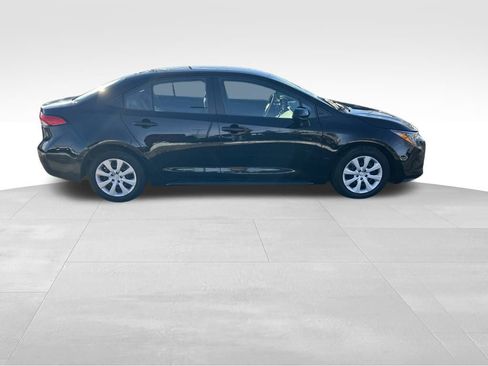 Used 2024 Toyota Corolla LE image 7