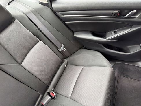 Used 2019 Honda Accord LX image 14
