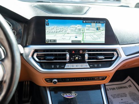 Used 2022 BMW 330e xDrive w/ M Sport Package image 32