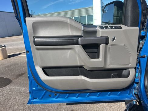 Used 2019 Ford F150 XLT w/ Equipment Group 302A Luxury image 21