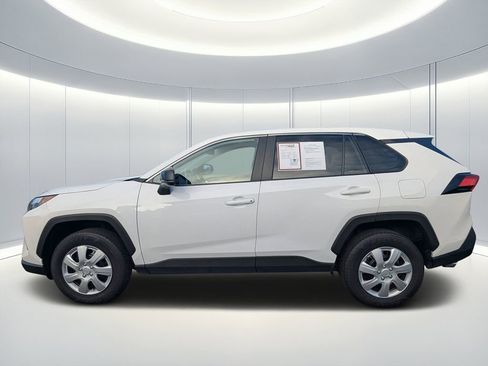 Used 2025 Toyota RAV4 LE image 6