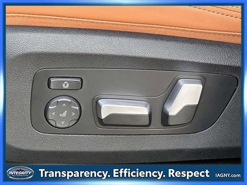 Used 2023 BMW X5 xDrive40i w/ Premium Package image 15