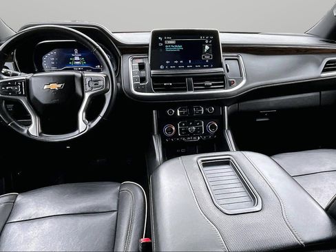 Used 2023 Chevrolet Suburban Premier AWD/4WD image 14
