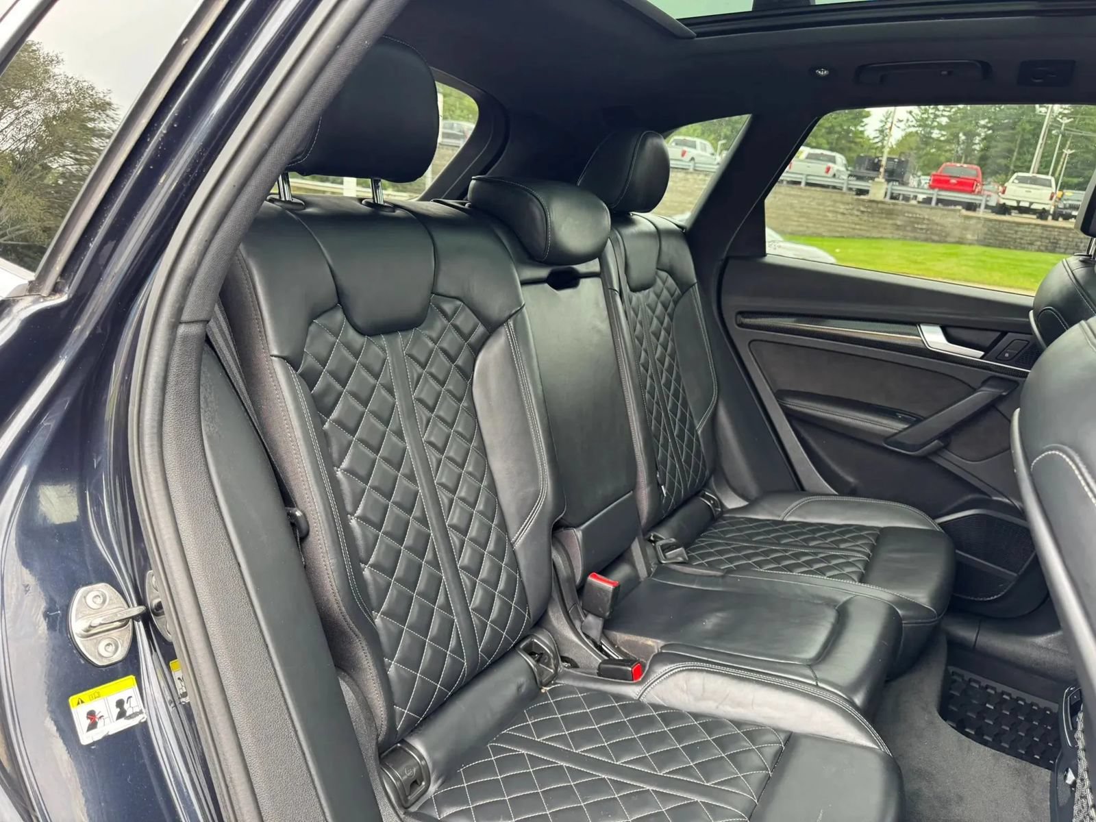Used 2018 Audi SQ5 Premium Plus w/ Navigation Package AWD/4WD image 21