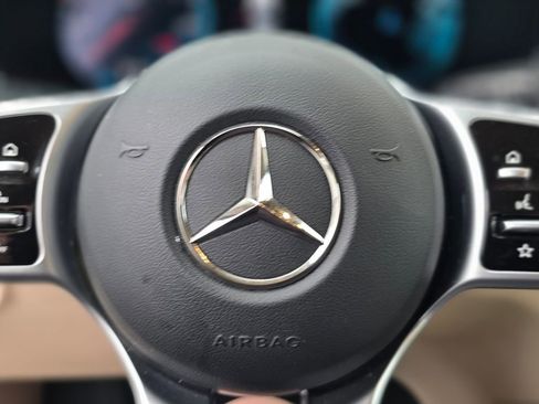 Used 2022 Mercedes-Benz GLC 300 image 22