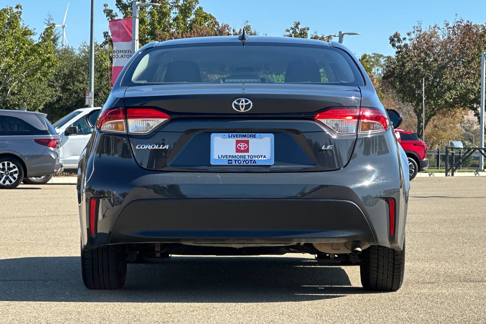 Used 2024 Toyota Corolla LE FWD image 5
