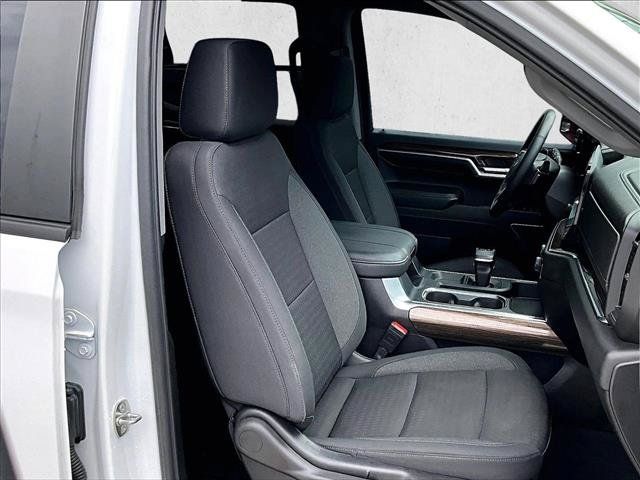 Used 2024 Chevrolet Silverado 1500 RST RWD image 9