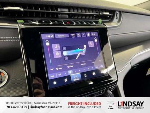 New 2025 Jeep Grand Cherokee Altitude image 40