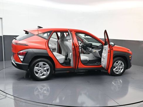 Certified 2026 Hyundai Kona SE FWD image 29