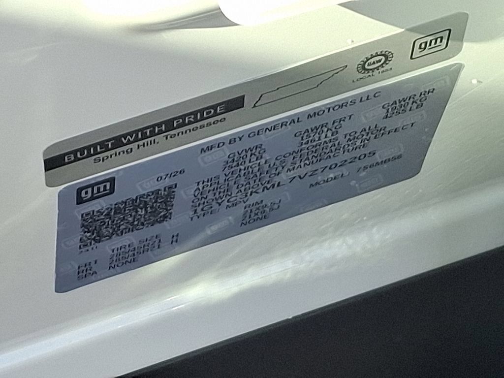 New 2027 Cadillac Vistiq Luxury w/ LPO, Floor Liner Package AWD/4WD image 10