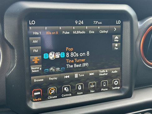 Used 2022 Jeep Gladiator Mojave AWD/4WD image 42