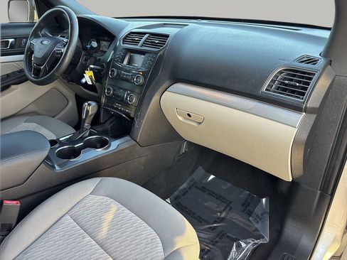 Used 2018 Ford Explorer FWD image 11