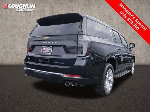 Used 2025 Chevrolet Suburban Premier image 9
