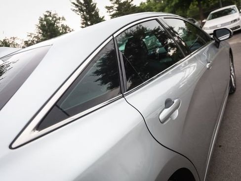 Used 2020 Toyota Avalon XLE w/ Moonroof Package FWD image 20