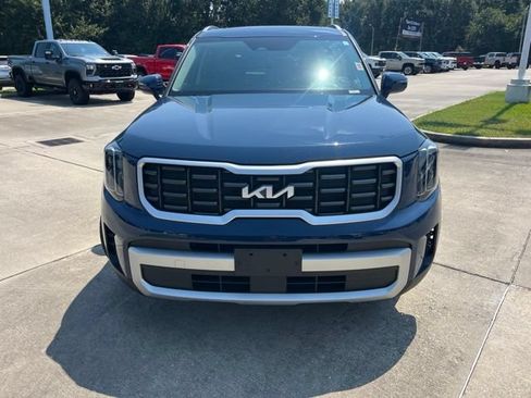 Used 2025 Kia Telluride S FWD image 9