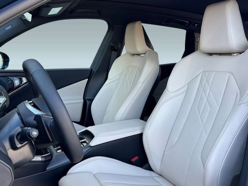 Used 2026 BMW X3 xDrive30 w/ Premium Package image 5