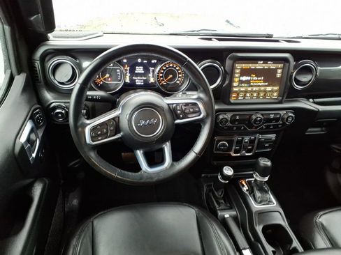 Used 2021 Jeep Wrangler Unlimited Sahara AWD/4WD image 13