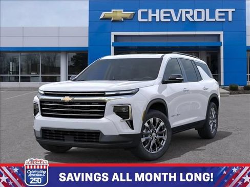 New 2026 Chevrolet Traverse LT w/ Sun and Wheel Package AWD/4WD image 6