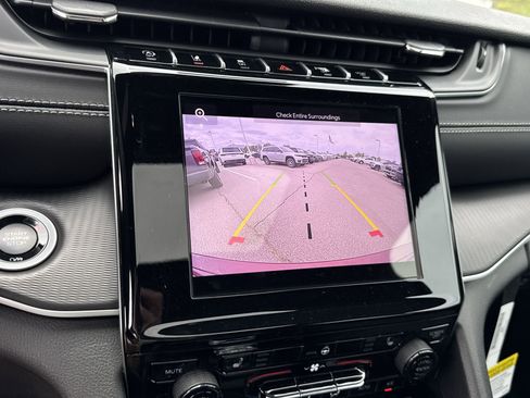 New 2025 Jeep Grand Cherokee Laredo image 26