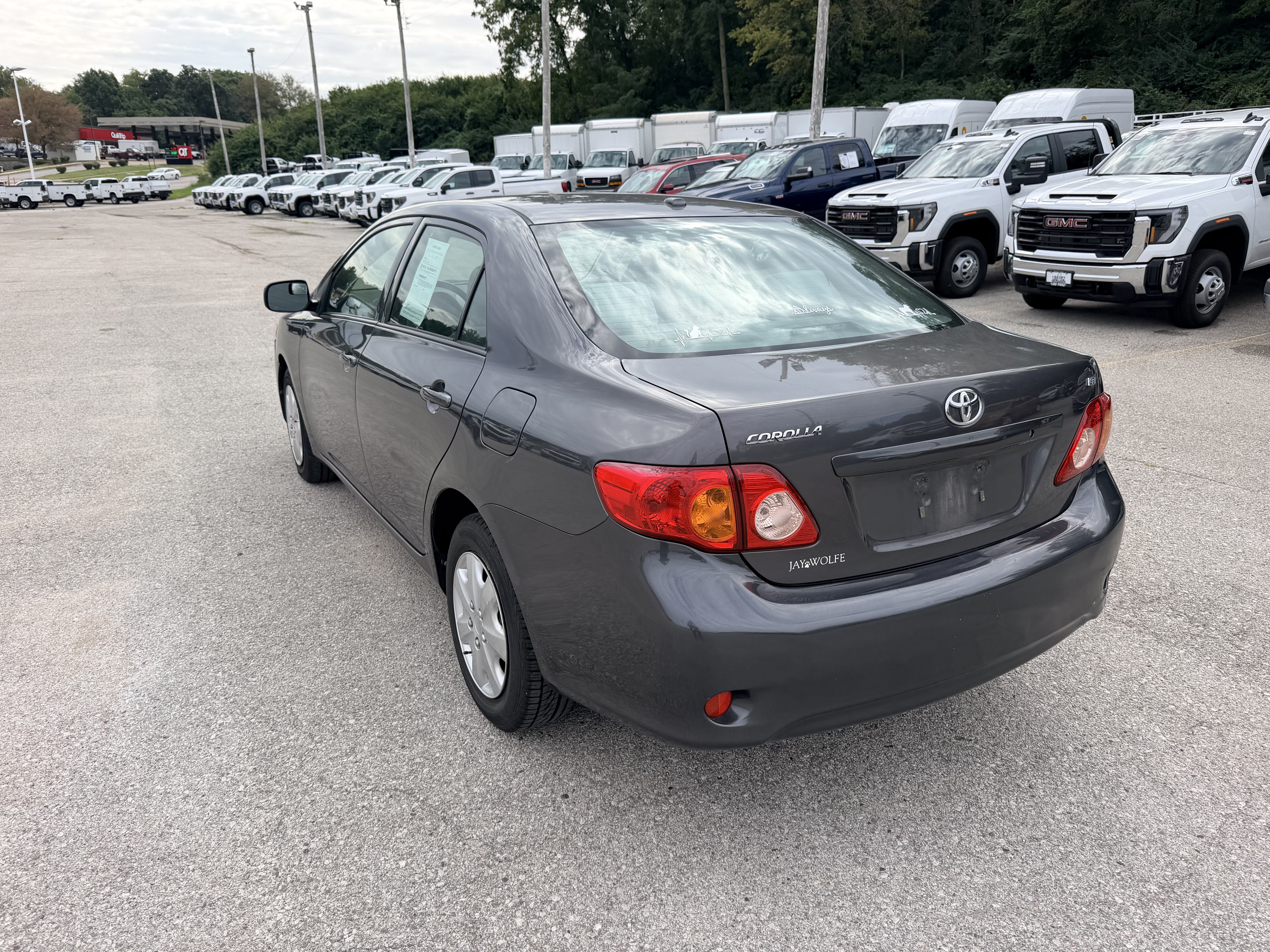 Used 2010 Toyota Corolla LE FWD image 4