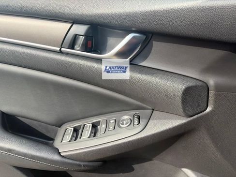 Used 2018 Honda Accord LX image 14