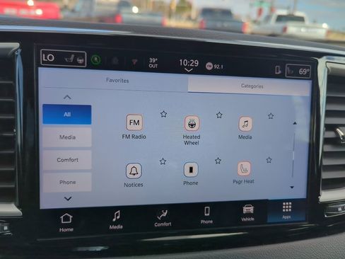 Used 2025 Chrysler Pacifica Select FWD image 20