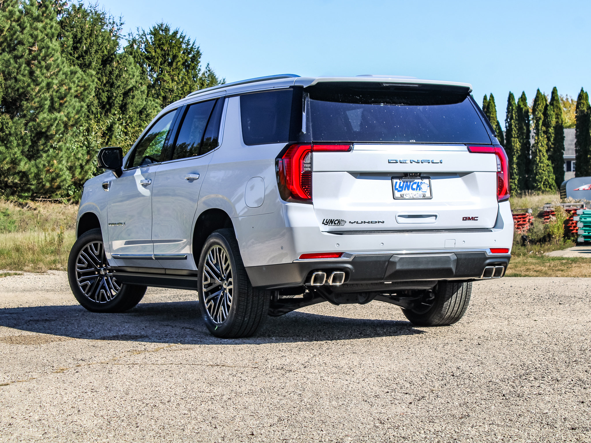 New 2027 GMC Yukon Denali w/ Denali Reserve Package AWD/4WD image 10