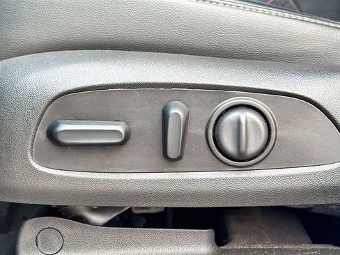 Used 2021 GMC Acadia SLT w/ Technology Package image 27