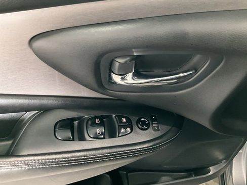 Used 2023 Nissan Murano SV image 6