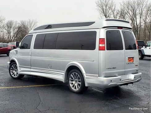 Used 2019 GMC Savana 2500 w/ Enhanced Convenience Package image 21