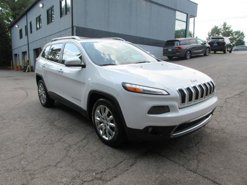 Used 2015 Jeep Cherokee Limited FWD image 3