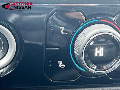 Used 2022 Chevrolet Silverado 1500 LT image 27