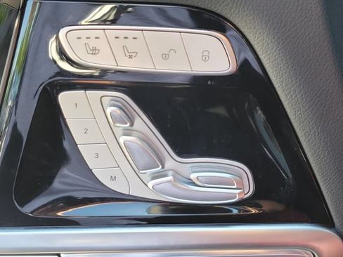 Used 2023 Mercedes-Benz G 63 AMG 4MATIC w/ Seat Comfort Package image 35