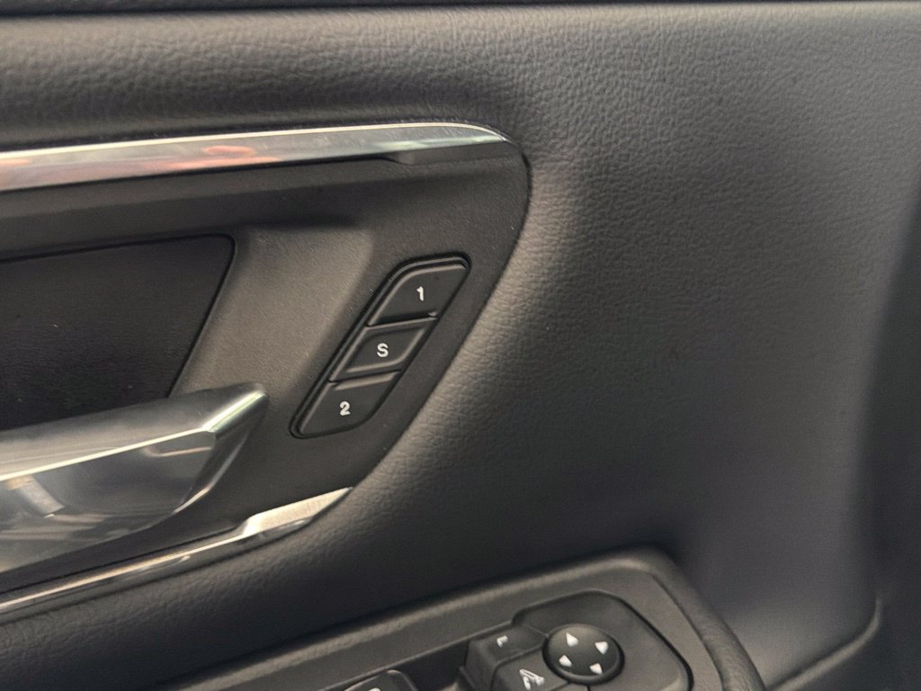 Used 2025 RAM 1500 Laramie w/ Sport Appearance Package AWD/4WD image 44