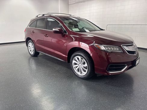 Used 2018 Acura RDX AWD image 2